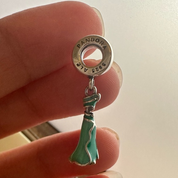 NWOT Pandora Disney Jasmine Dress Charm - Picture 4 of 15